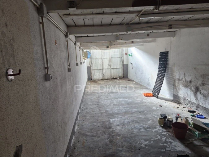 Loja para Venda em Gaio-Rosário e Sarilhos Pequenos Foto 7