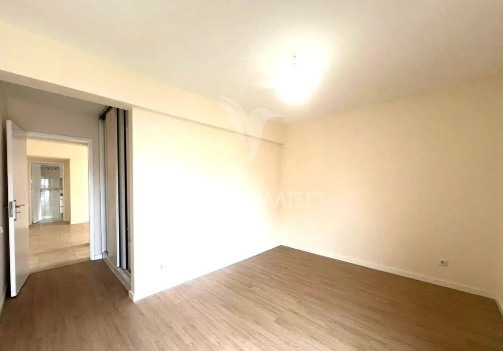 Apartamento T2 para Venda em Algueirão-Mem Martins Foto 5