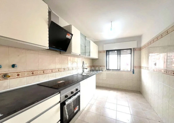 Apartamento T2 para Venda em Algueirão-Mem Martins Foto 9