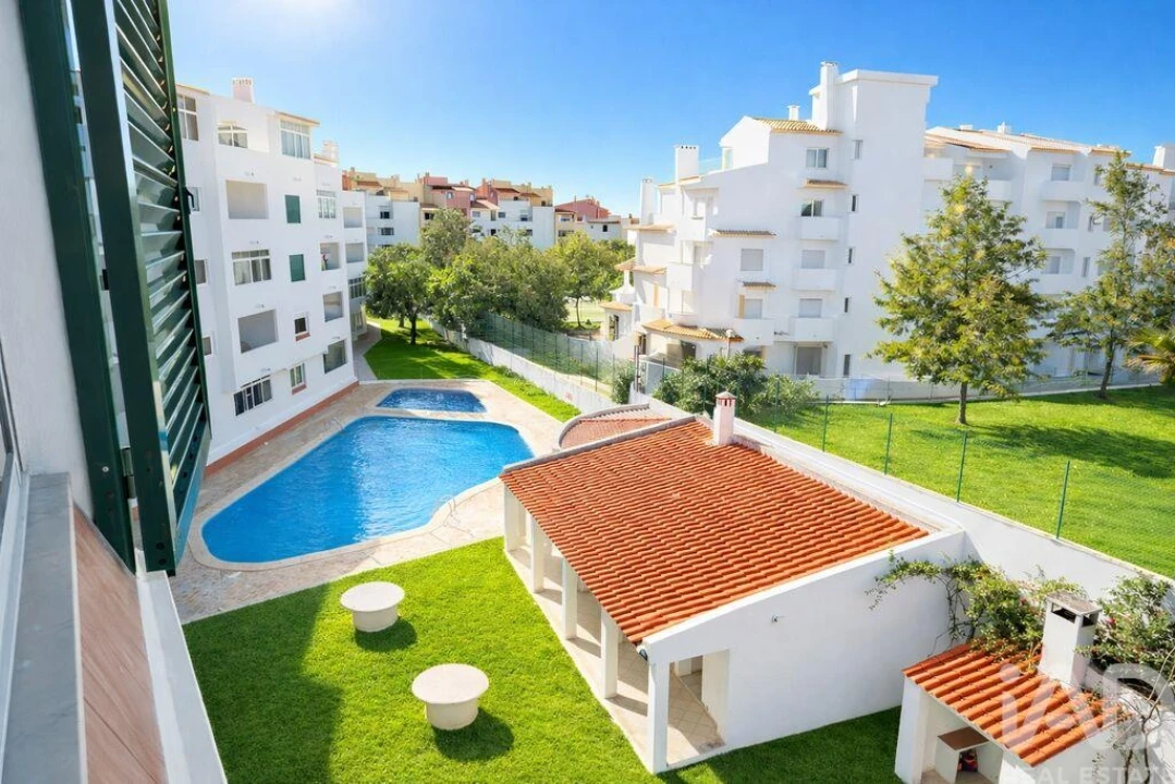 Apartamento T4 para Venda em Albufeira e Olhos de Água Foto 1