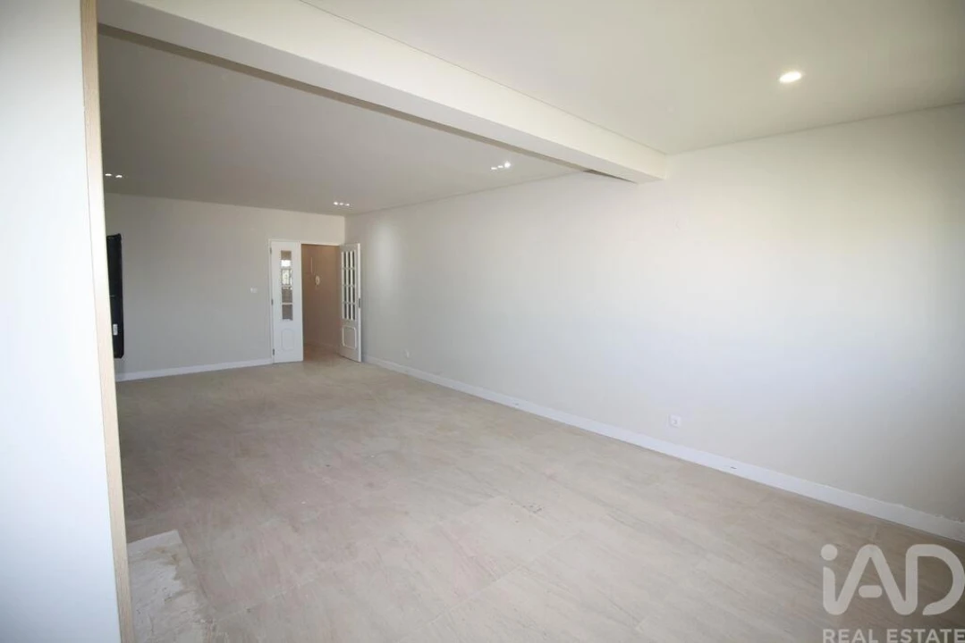 Apartamento T4 para Venda em Albufeira e Olhos de Água Foto 12