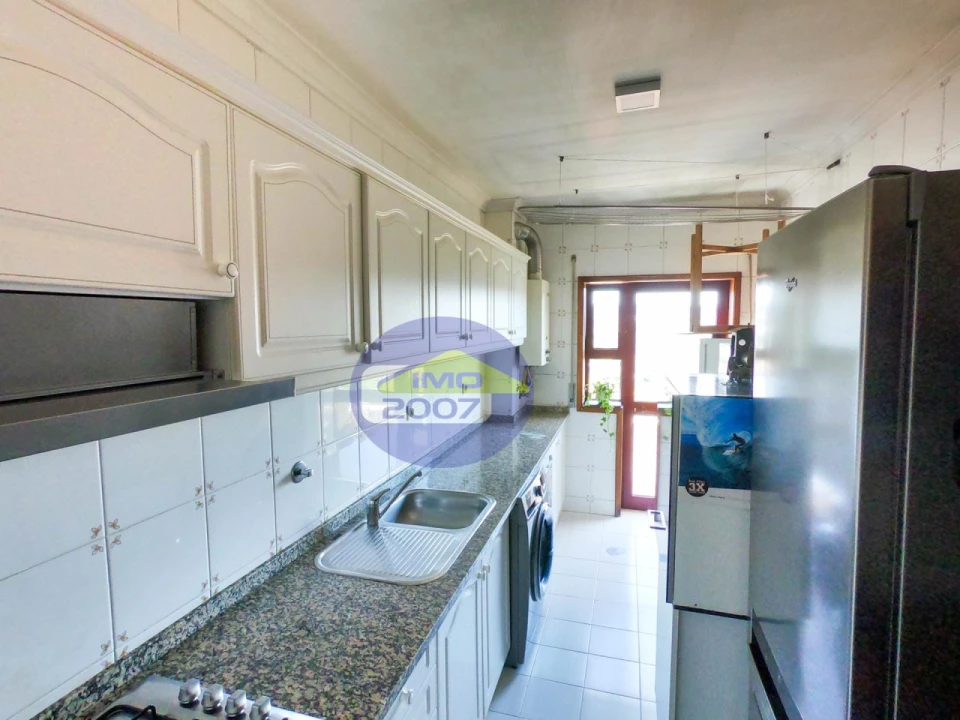 Apartamento T1 para Venda em São Felix da Marinha Foto 3