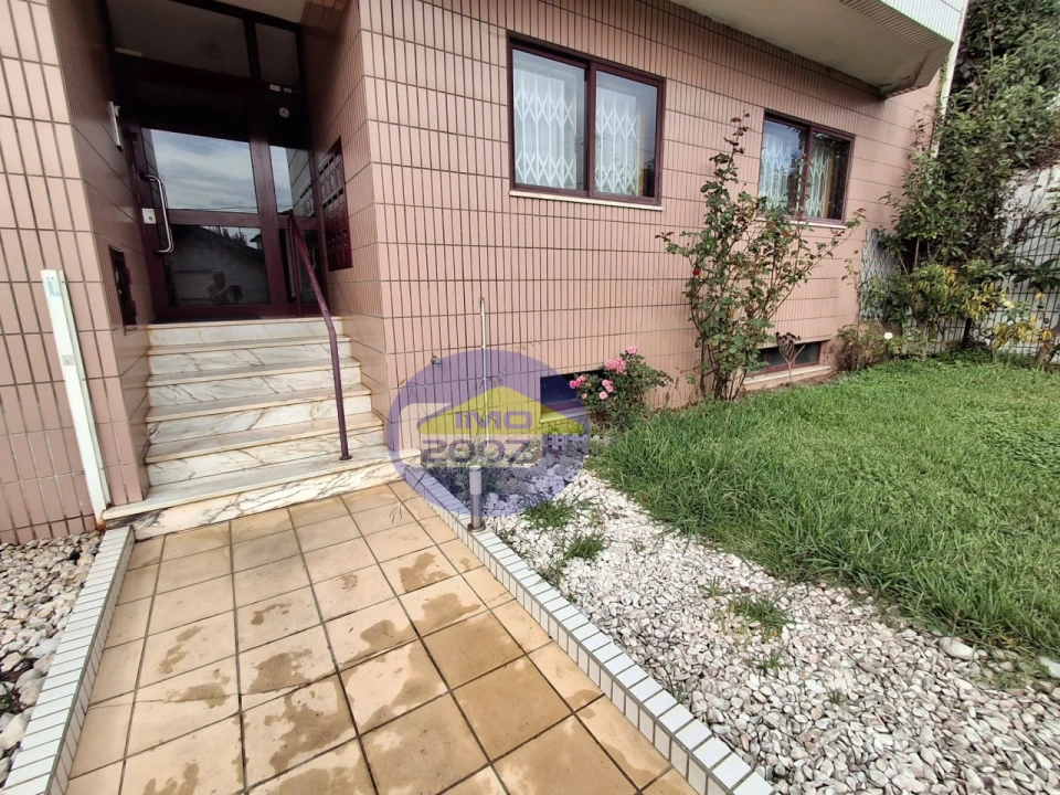 Apartamento T1 para Venda em São Felix da Marinha Foto 25