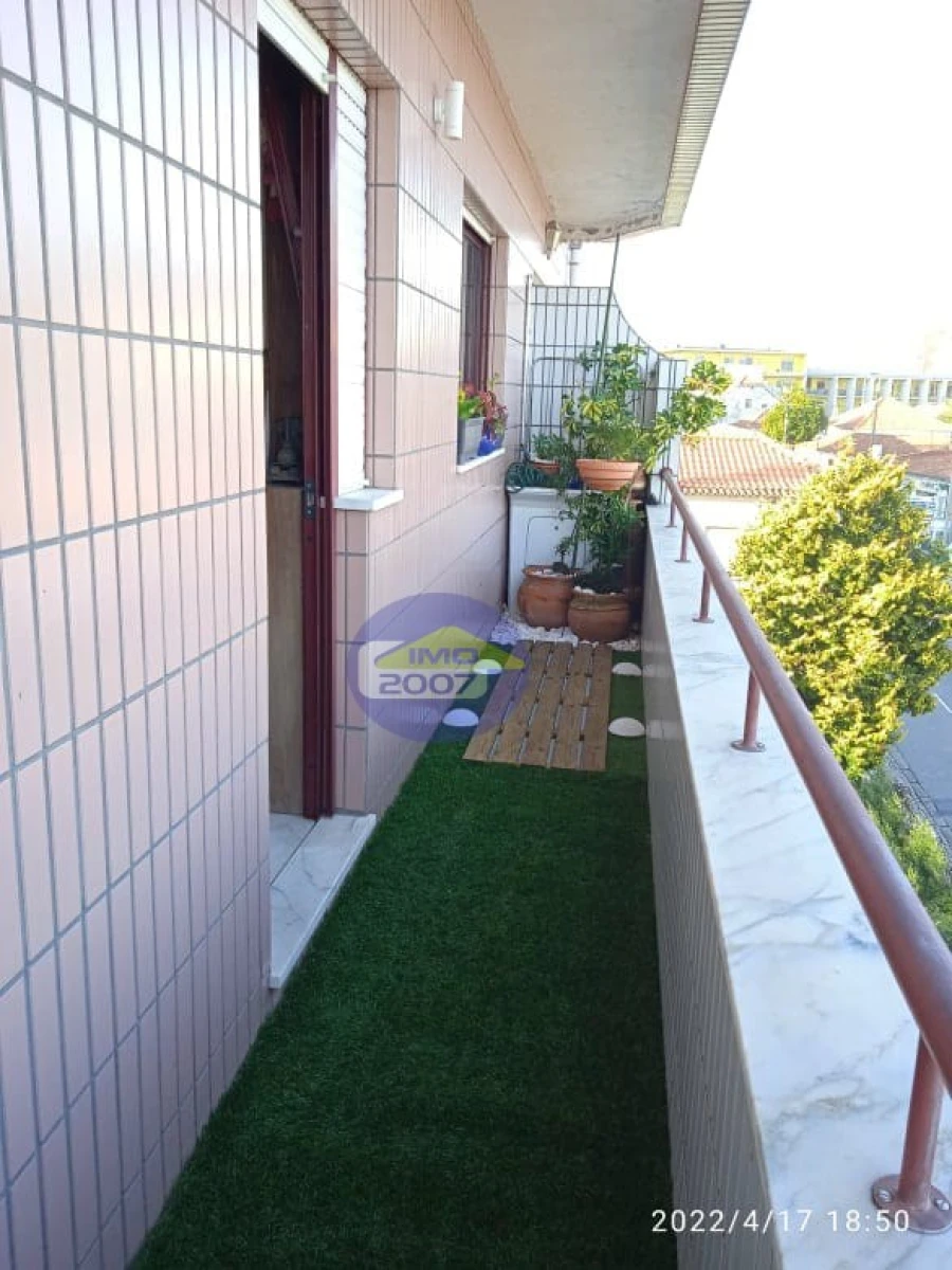 Apartamento T1 para Venda em São Felix da Marinha Foto 2