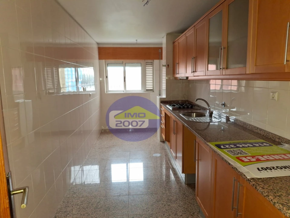 Apartamento T3 para Venda em Bonfim Foto 1