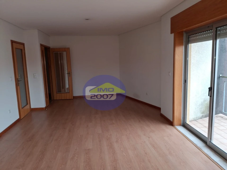 Apartamento T3 para Venda em Bonfim Foto 6