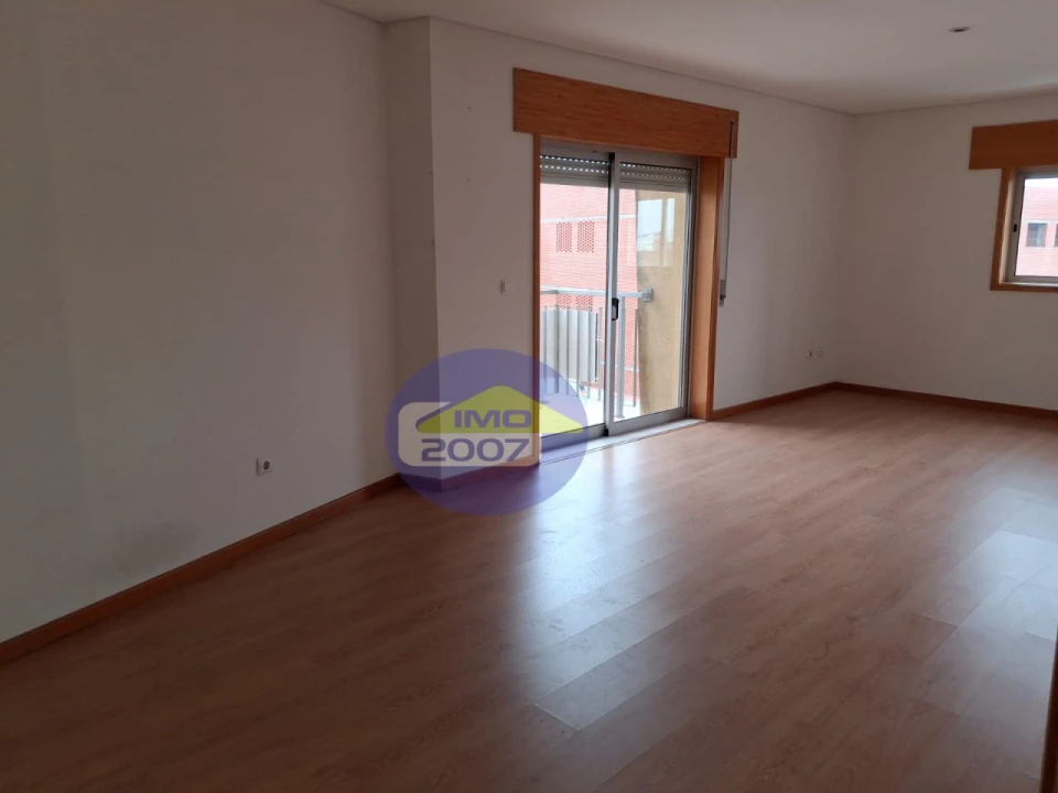 Apartamento T3 para Venda em Bonfim Foto 8
