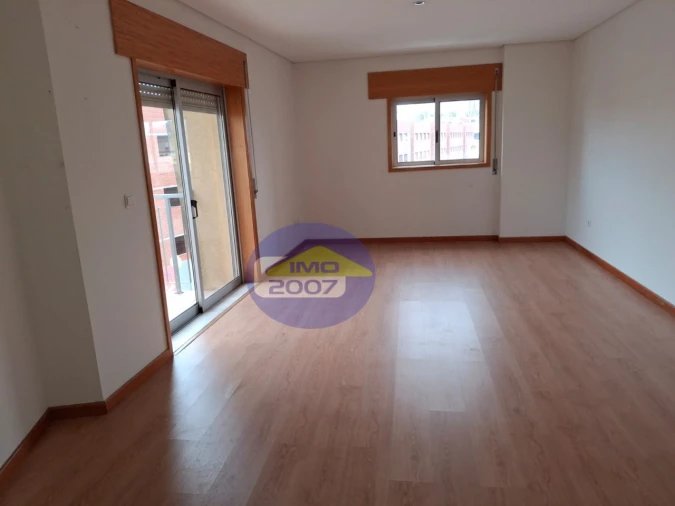 Apartamento T3 para Venda em Bonfim Foto 5