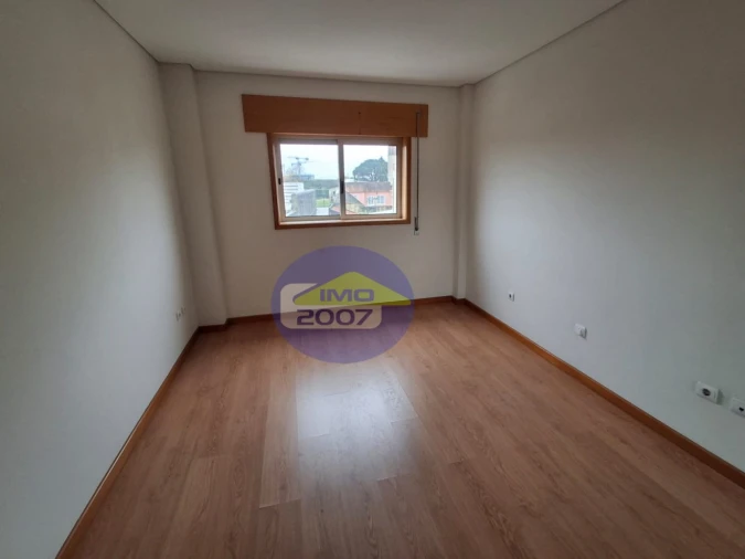 Apartamento T3 para Venda em Bonfim Foto 11