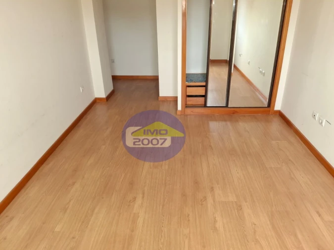 Apartamento T3 para Venda em Bonfim Foto 25