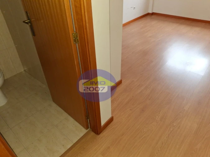 Apartamento T3 para Venda em Bonfim Foto 29