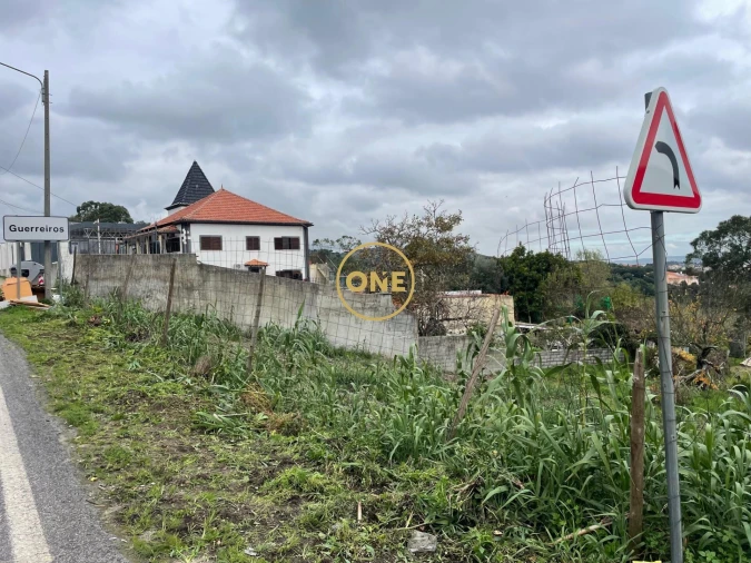 Terreno para Venda em Loures Foto 7