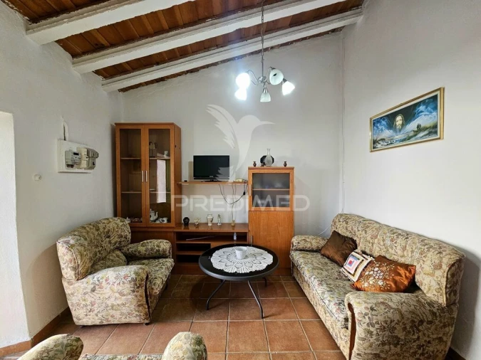 Moradia T2 para Venda em Santa Barbara de Padrões Foto 3