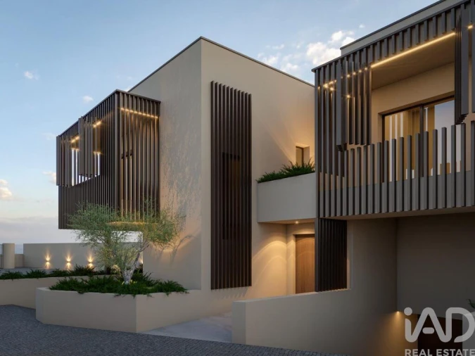 Moradia T3 para Venda em Alvor Foto 2