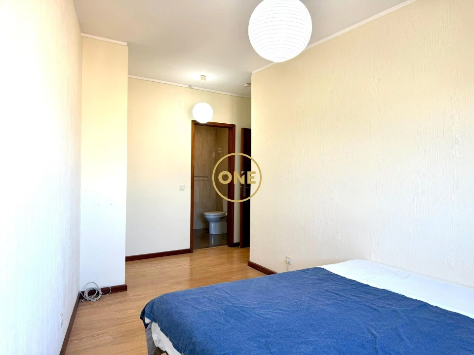 Apartamento T2 para Venda em Mafamude e Vilar do Paraíso Foto 10