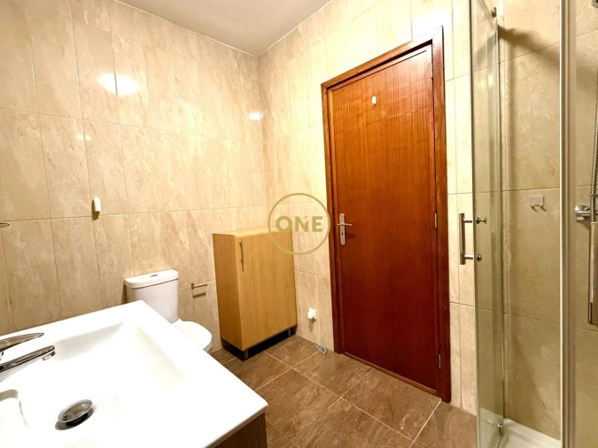 Apartamento T2 para Venda em Mafamude e Vilar do Paraíso Foto 17