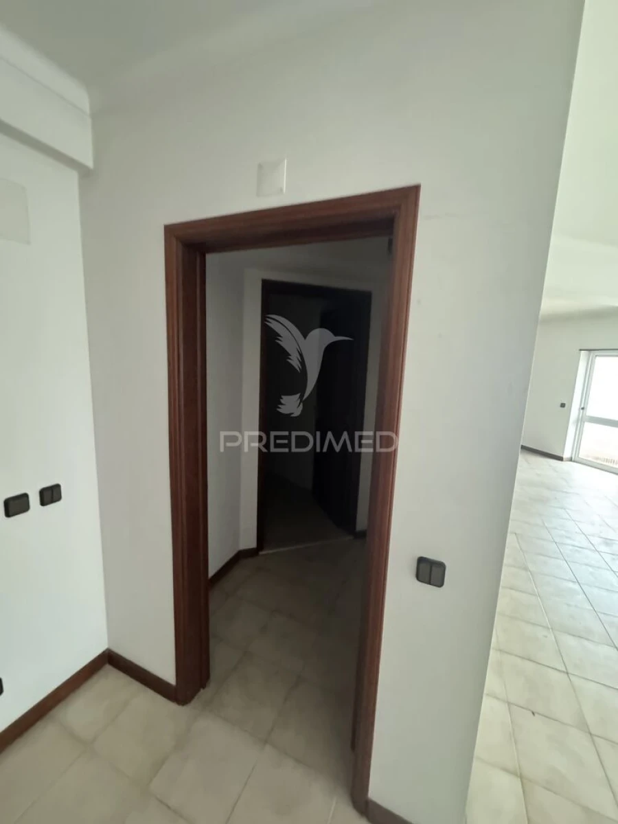 Loja para Venda em Arrimal e Mendiga Foto 11