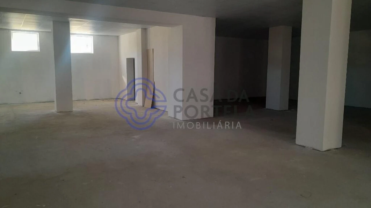 Loja para Venda em Peso e Vales do Rio Foto 6