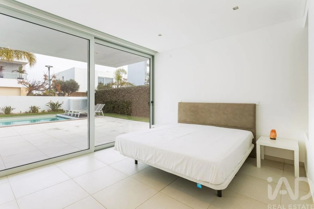 Moradia T3 para Venda em Lagos (São Sebastião e Santa Maria) Foto 19