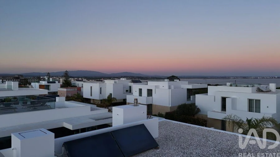 Moradia T3 para Venda em Lagos (São Sebastião e Santa Maria) Foto 29