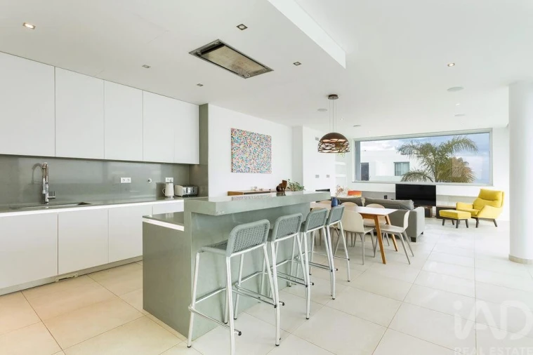 Moradia T3 para Venda em Lagos (São Sebastião e Santa Maria) Foto 6