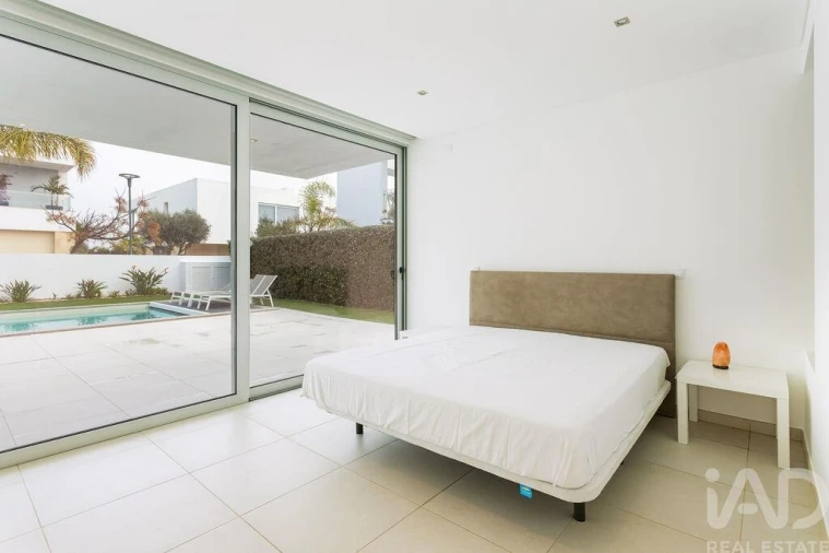 Moradia T3 para Venda em Lagos (São Sebastião e Santa Maria) Foto 19