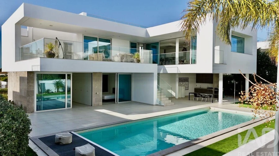 Moradia T3 para Venda em Lagos (São Sebastião e Santa Maria)