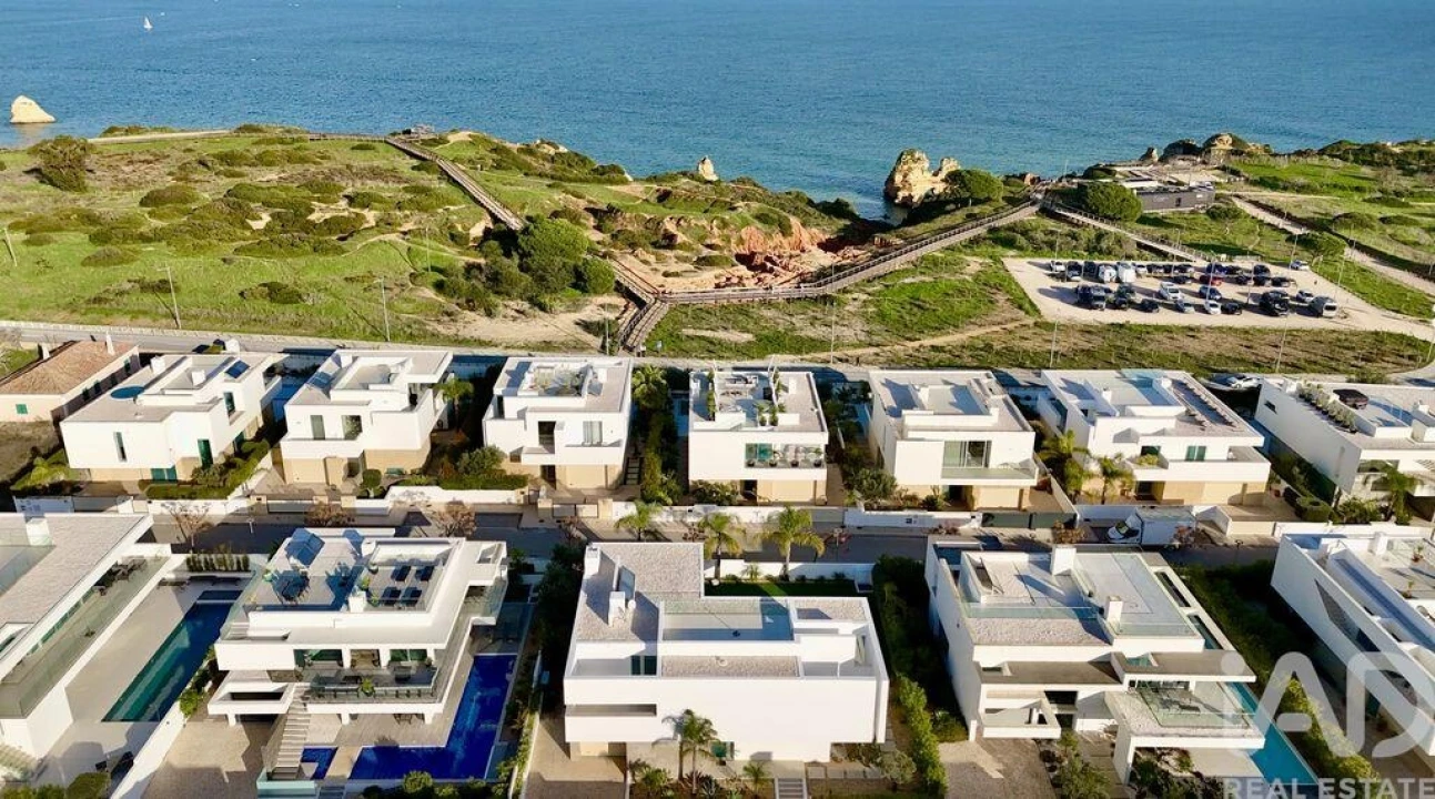 Moradia T3 para Venda em Lagos (São Sebastião e Santa Maria) Foto 26