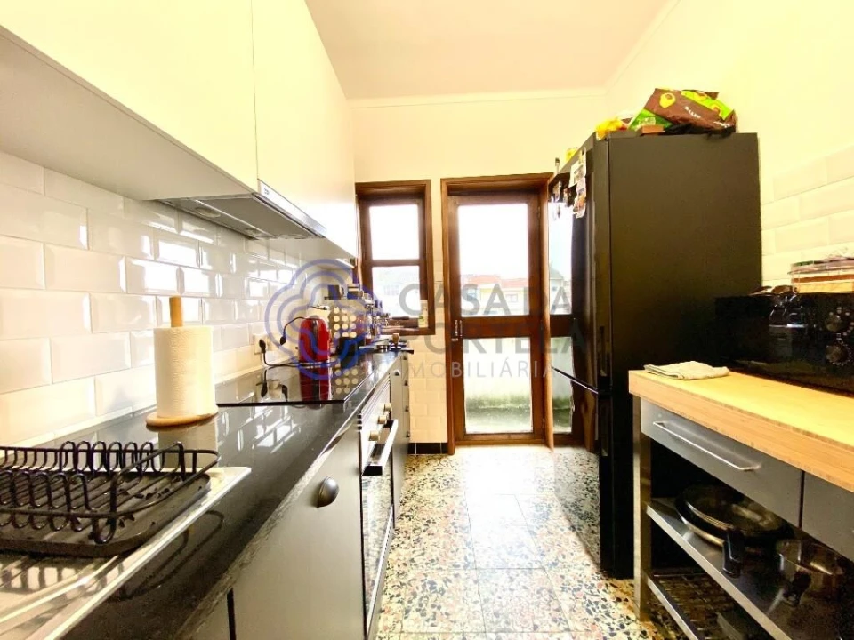 Apartamento T2 para Venda em Paranhos Foto 9