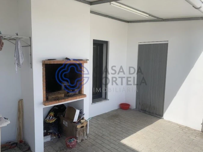 Moradia T3 para Venda em Manique do Intendente, Vila Nova de São Pedro e Maçussa Foto 4