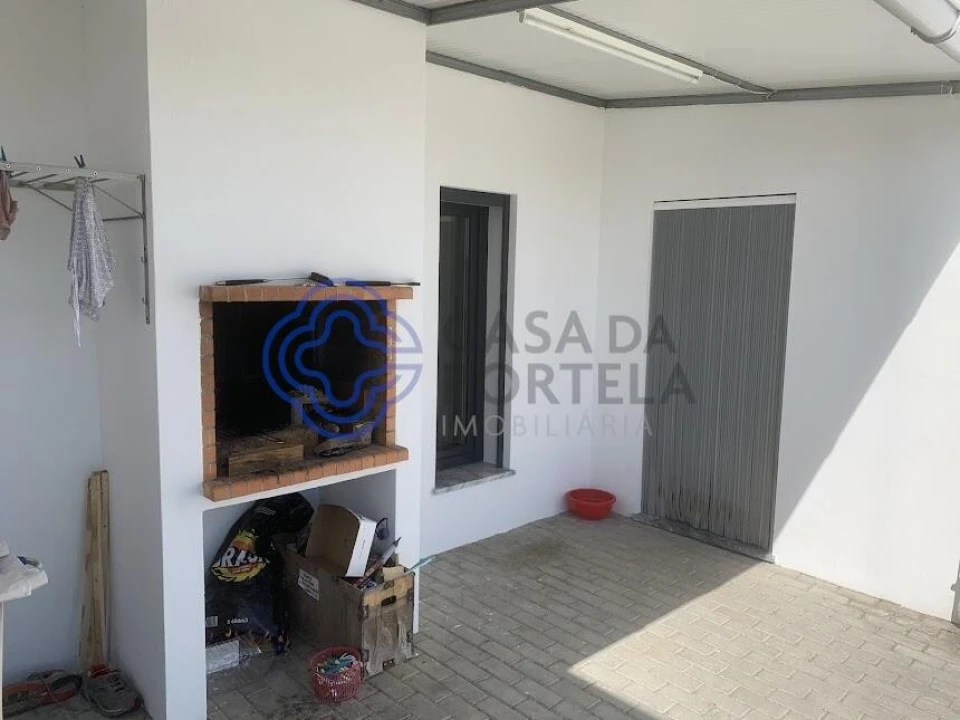 Moradia T3 para Venda em Manique do Intendente, Vila Nova de São Pedro e Maçussa Foto 4