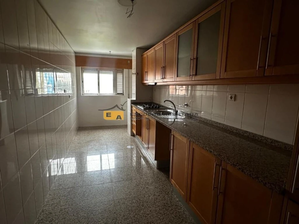 Apartamento T3 para Venda em Bonfim Foto 2