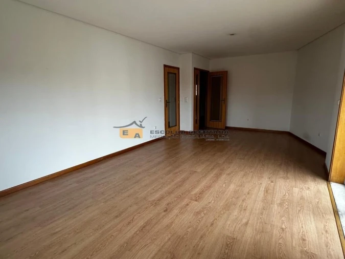 Apartamento T3 para Venda em Bonfim Foto 8