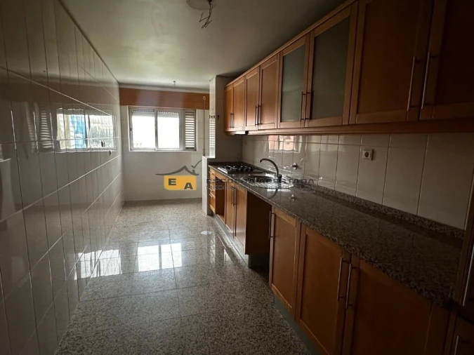 Apartamento T3 para Venda em Bonfim Foto 2