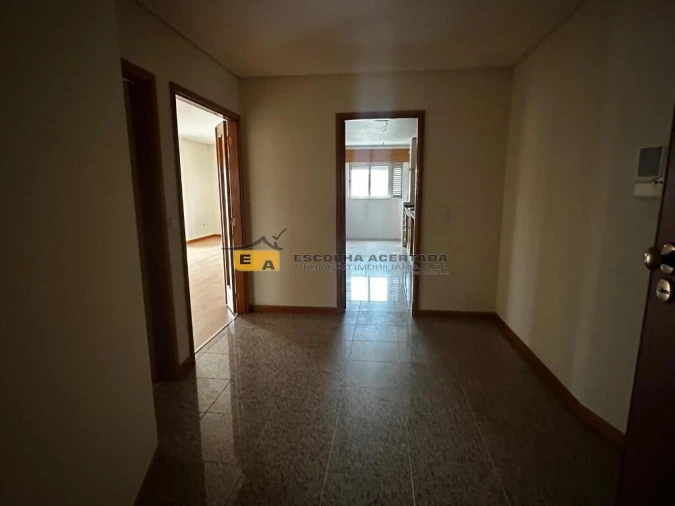 Apartamento T3 para Venda em Bonfim Foto 3