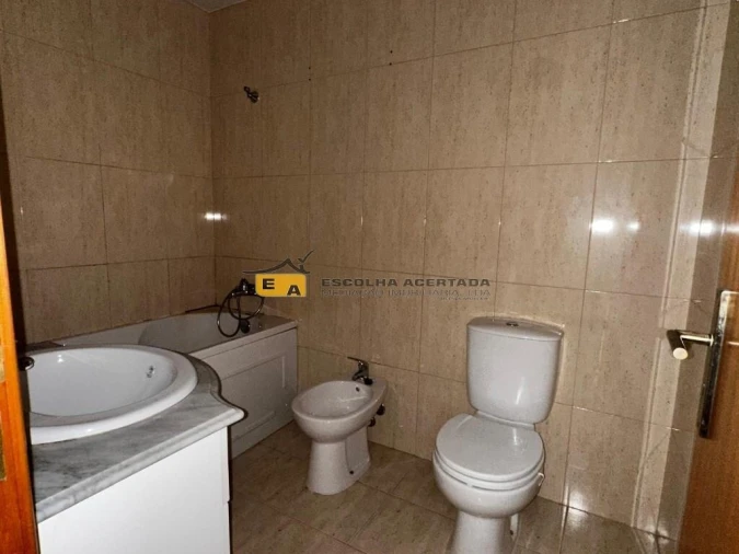 Apartamento T3 para Venda em Bonfim Foto 18