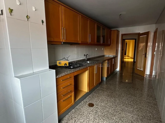 Apartamento T3 para Venda em Bonfim Foto 1