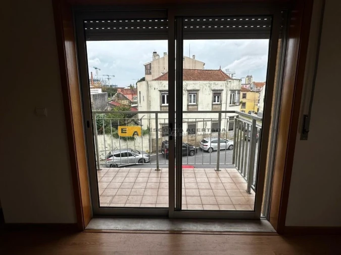 Apartamento T3 para Venda em Bonfim Foto 12