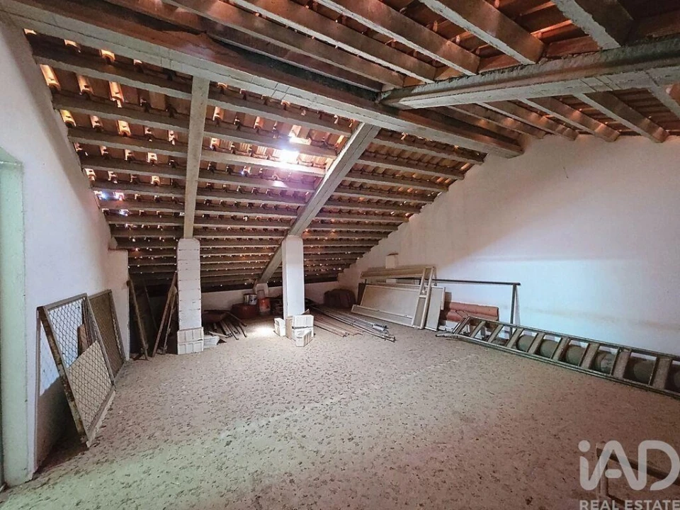 Moradia T3 para Venda em Rio de Moinhos Foto 32