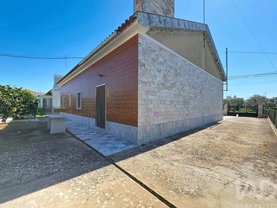 Moradia T3 para Venda em Rio de Moinhos Foto 36