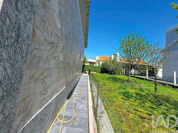 Moradia T3 para Venda em Rio de Moinhos Foto 8