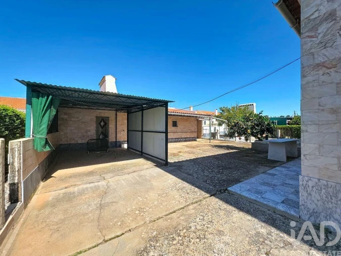 Moradia T3 para Venda em Rio de Moinhos Foto 12