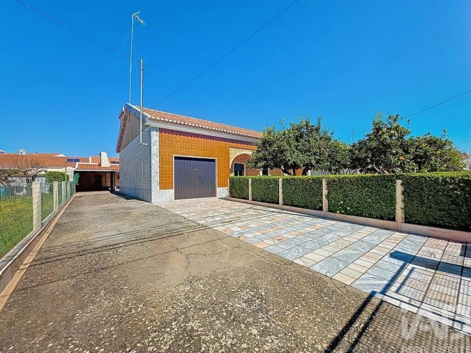 Moradia T3 para Venda em Rio de Moinhos Foto 2