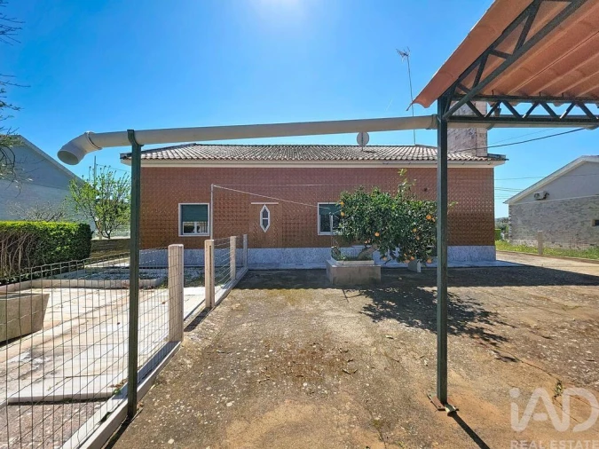 Moradia T3 para Venda em Rio de Moinhos Foto 35