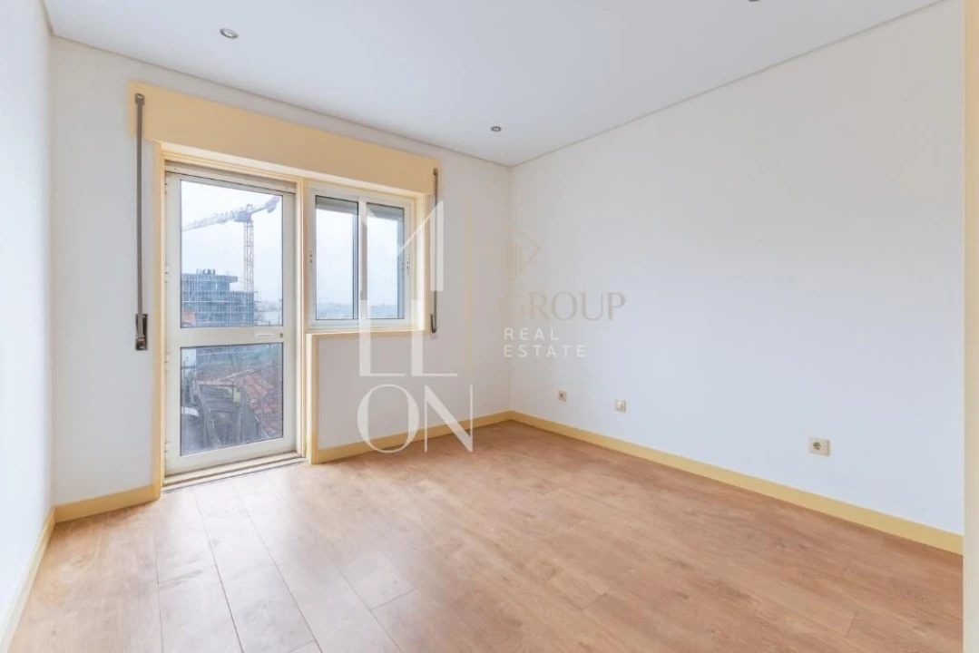 Apartamento T2 para Venda em Lordelo do Ouro e Massarelos Foto 20