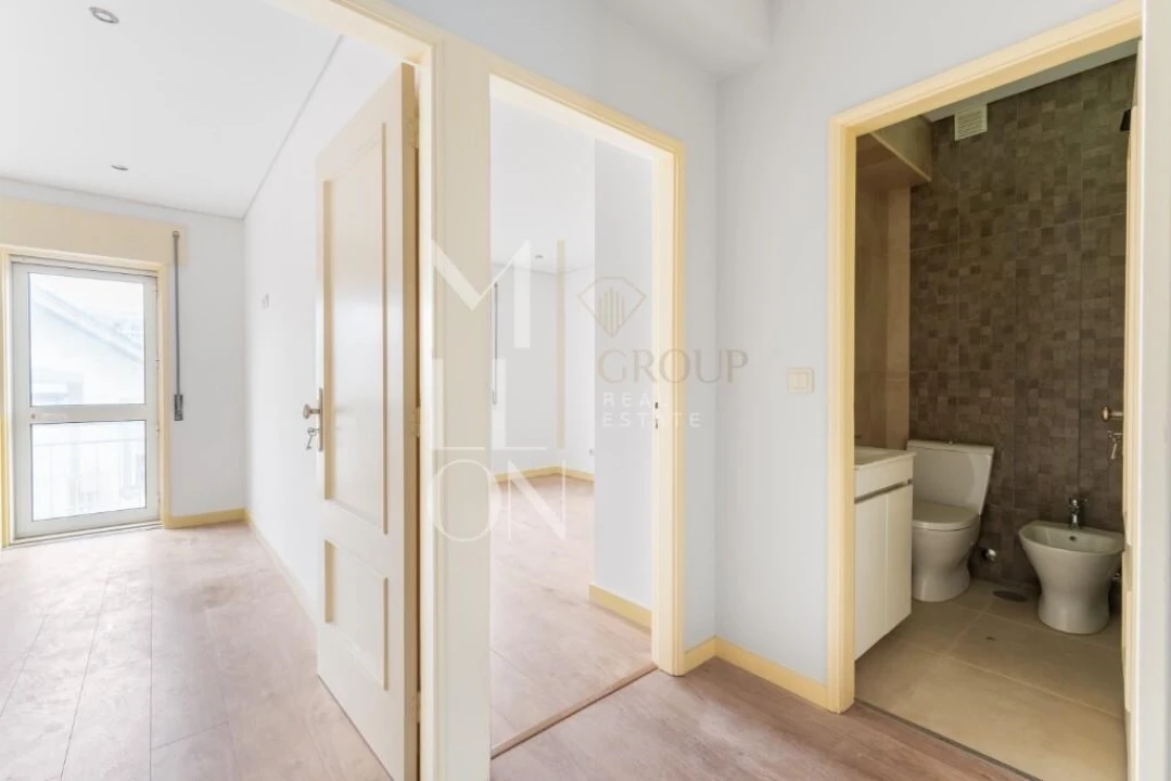 Apartamento T2 para Venda em Lordelo do Ouro e Massarelos Foto 19