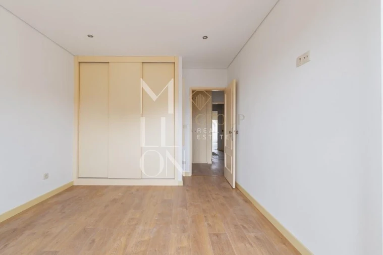 Apartamento T2 para Venda em Lordelo do Ouro e Massarelos Foto 21