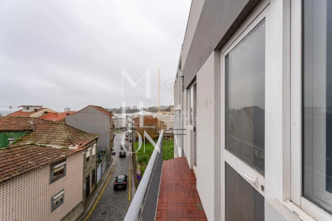 Apartamento T2 para Venda em Lordelo do Ouro e Massarelos Foto 7