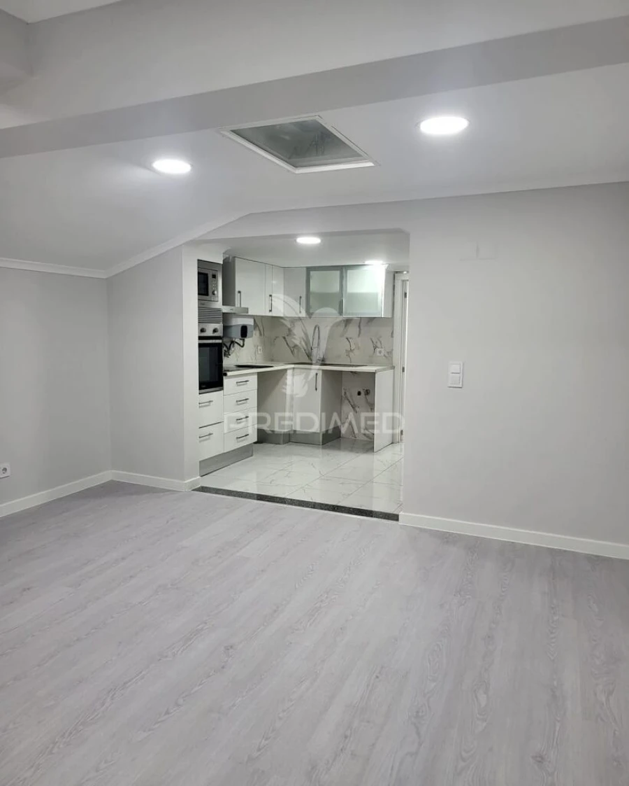 Moradia T1 para Venda em Benavente Foto 9