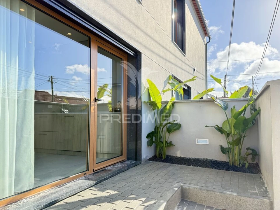 Moradia T2 para Venda em Fatima Foto 15